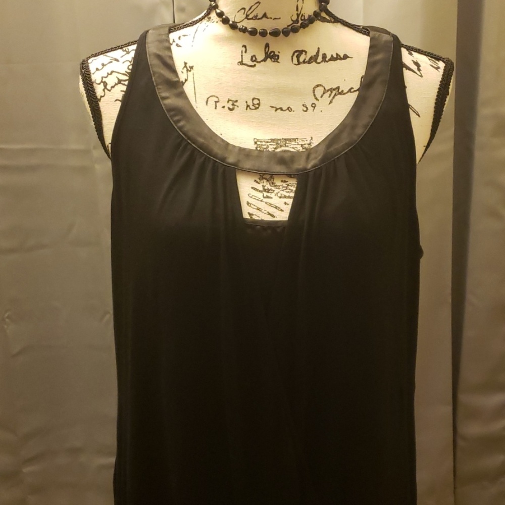 Black Willi Smith top